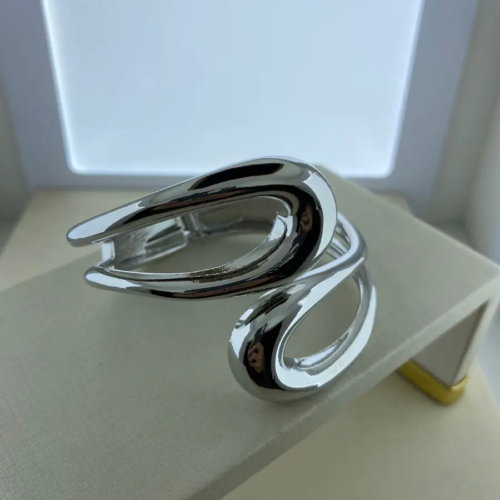 bracelete Maxi rígido em aço